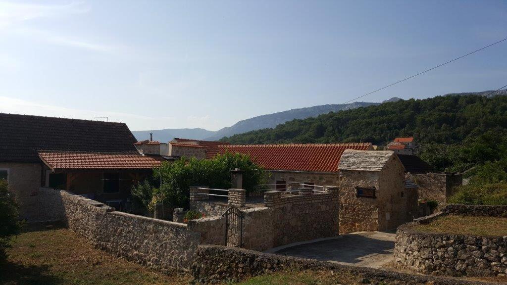 Holiday House With A Swimming Pool Vrbanj, Hvar - 11040 ภายนอก รูปภาพ